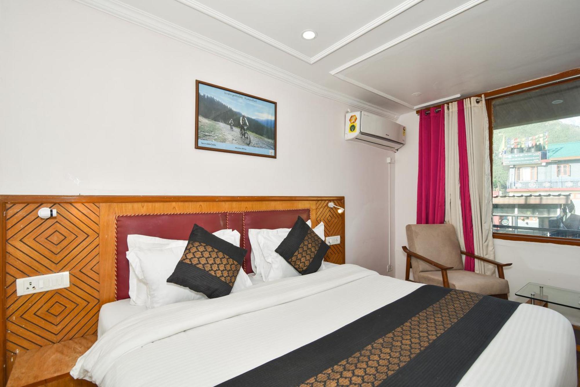 M Hotel And Restaurant McLeod Ganj Exteriér fotografie