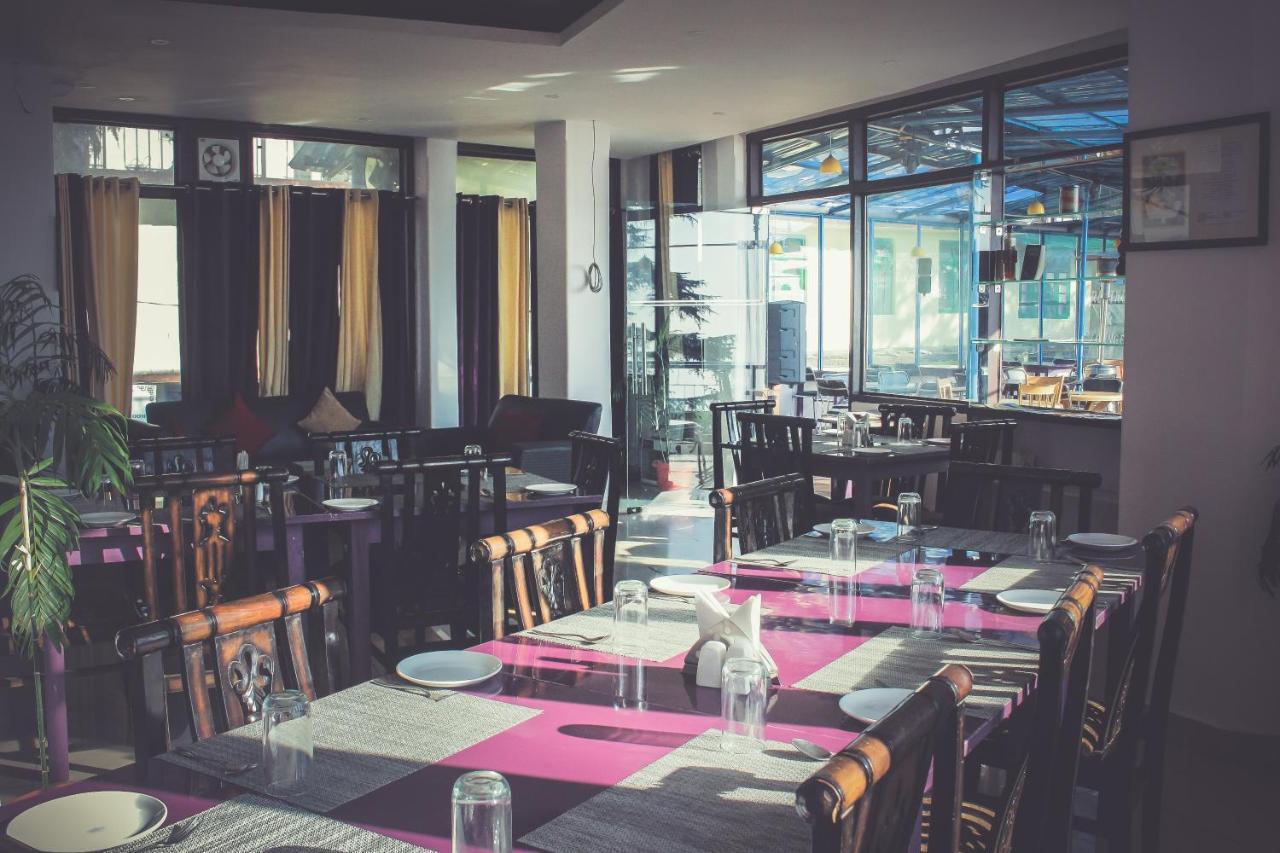 M Hotel And Restaurant McLeod Ganj Exteriér fotografie
